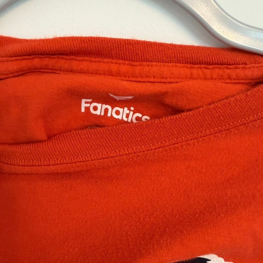 π§‘ Chicago Bears Long Sleeve Graphic Tee by Fanatics - Picture 3 of 4